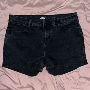 Old Navy Woman’s black shorts